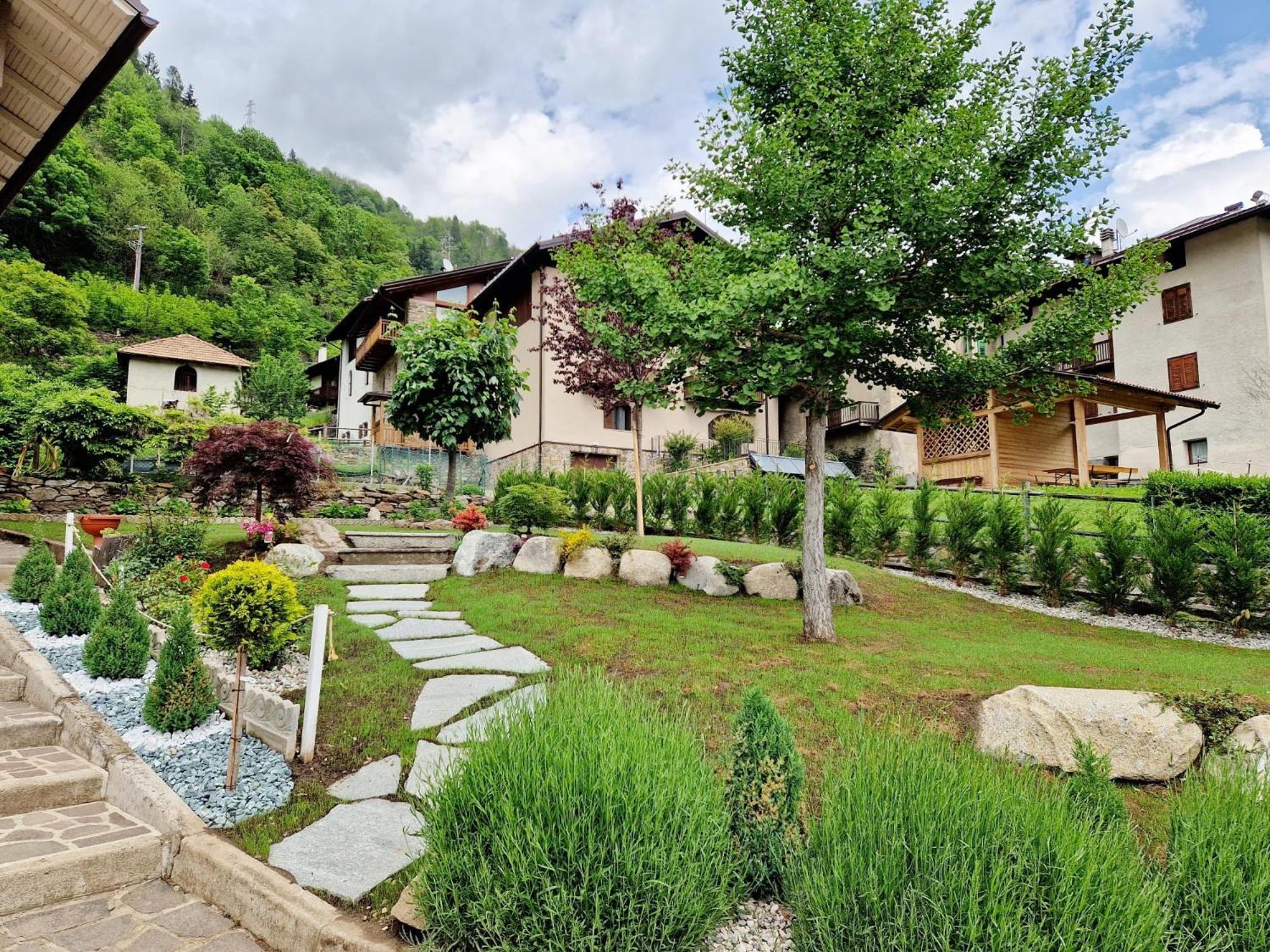 B&B Villa Paradiso Mezzana  Exterior photo